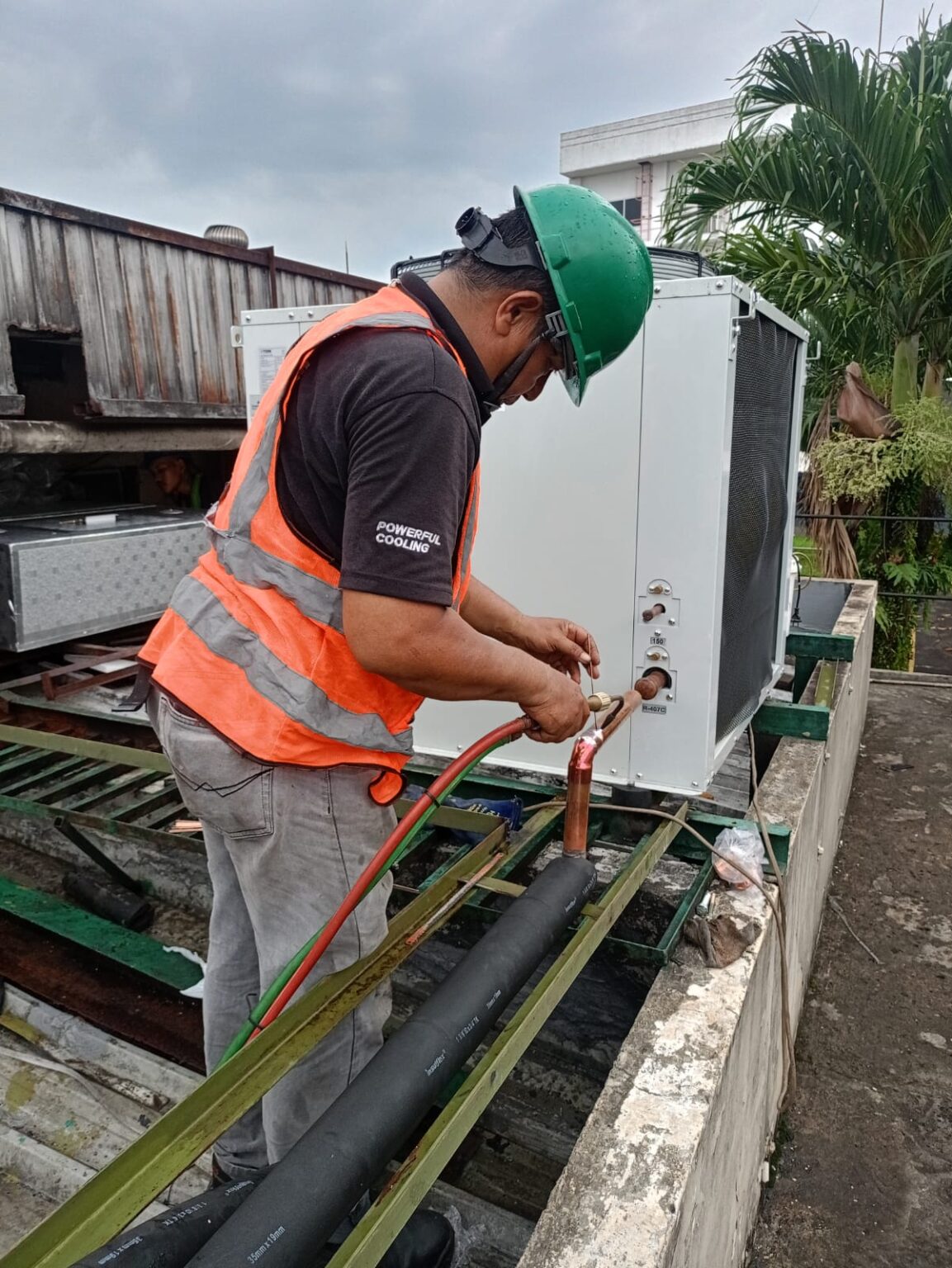 Pengelasan Pipa Tembaga AC Sentral